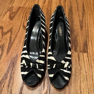 California Magdesians 11.5 N animal print dress shoes